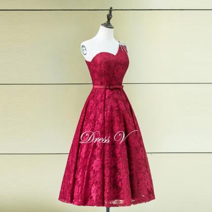 Dressv Red A-line One Shoulder Lace Homecoming..