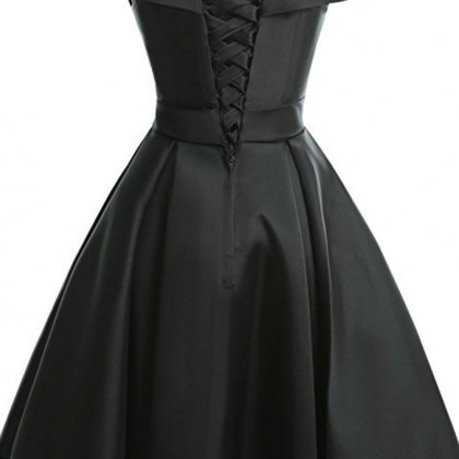 Off Shoulder Pleated Bodycon Short Homecoming Dress