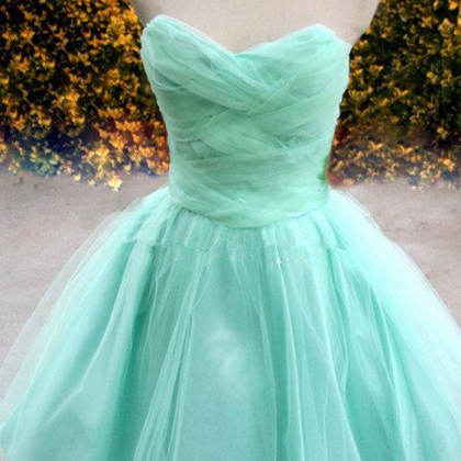 Cute And Stylish Tulle Short Handmade Prom Dresses