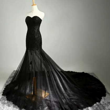 Special Lace Wedding Dresses Black Color Mermaid..