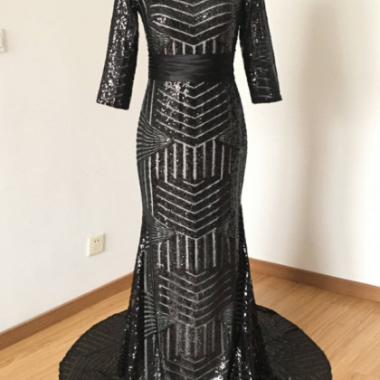 Mermaid V-neck Black Sequin Long Prom Dress..