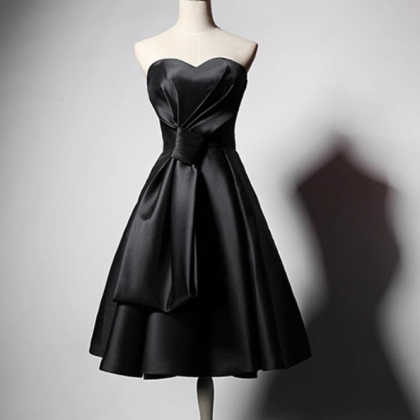 Elegant Black Prom Dress Tea Length Zipper Back..