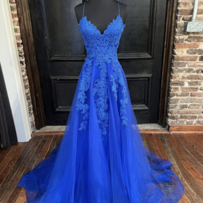 Blue Tulle Sweetheart Evening Gown ..