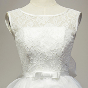 White Lace And Organza Short Simple Graduation..