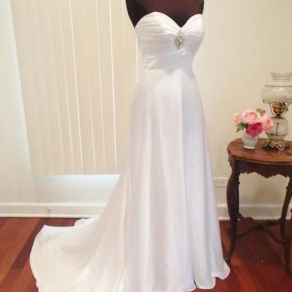 Simple Strapless Sweetheart Ruched Satin A-line..