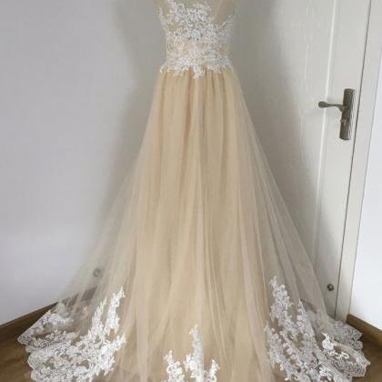 Elegant Sweetheart A-line Tulle And Lace Formal..