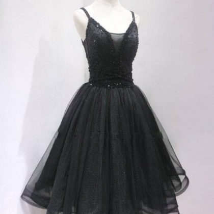 Homecoming Dresses, Black Tulle And Beaded Knee..
