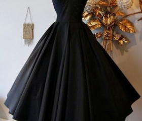 Halter Knee Length Homecoming Dress Sleeveless Dark Green Bright Silk Evening Dress