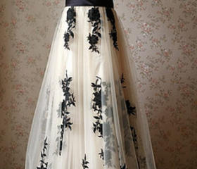 Lovely Open Back Charming Tulle Elegant Prom Dresses Applique Prom Gowns main image 0