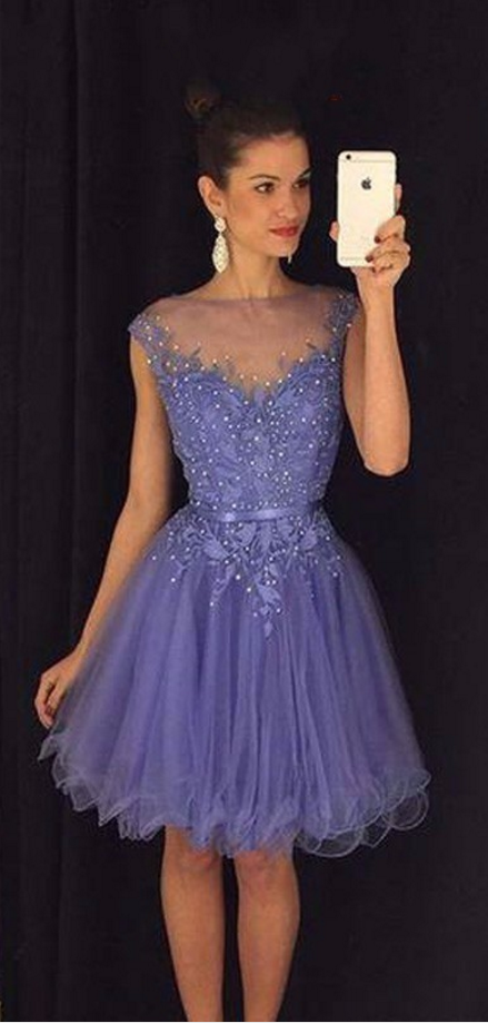 Purple Illusion Neckcline Lace Bodice Short Homecoming Dress With Beading Crystal Cap Sleeve Vestido De Festa Curto