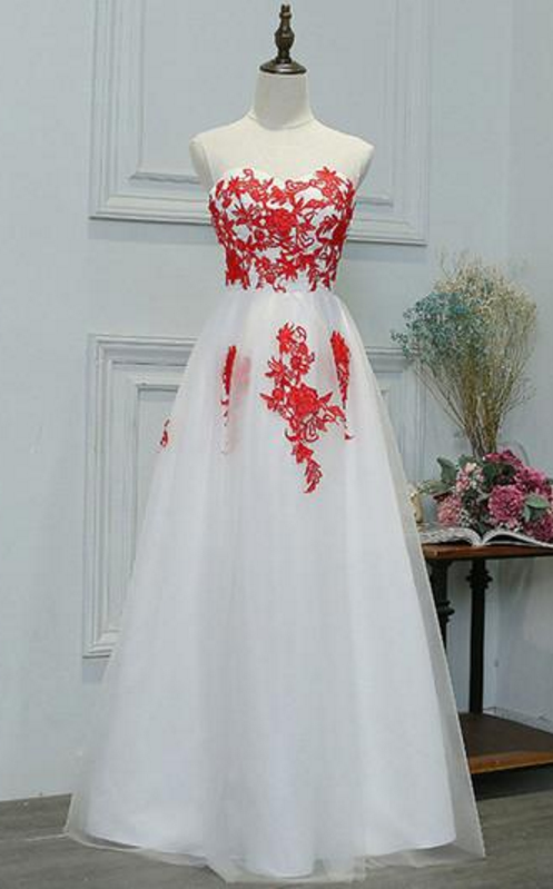 Beautiful Simple A-line Round Neck Lace Long Prom Dress
