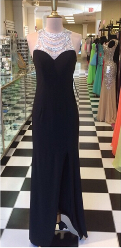 A Tight Dress With Beads And A Black Graduation Evening Dress.
