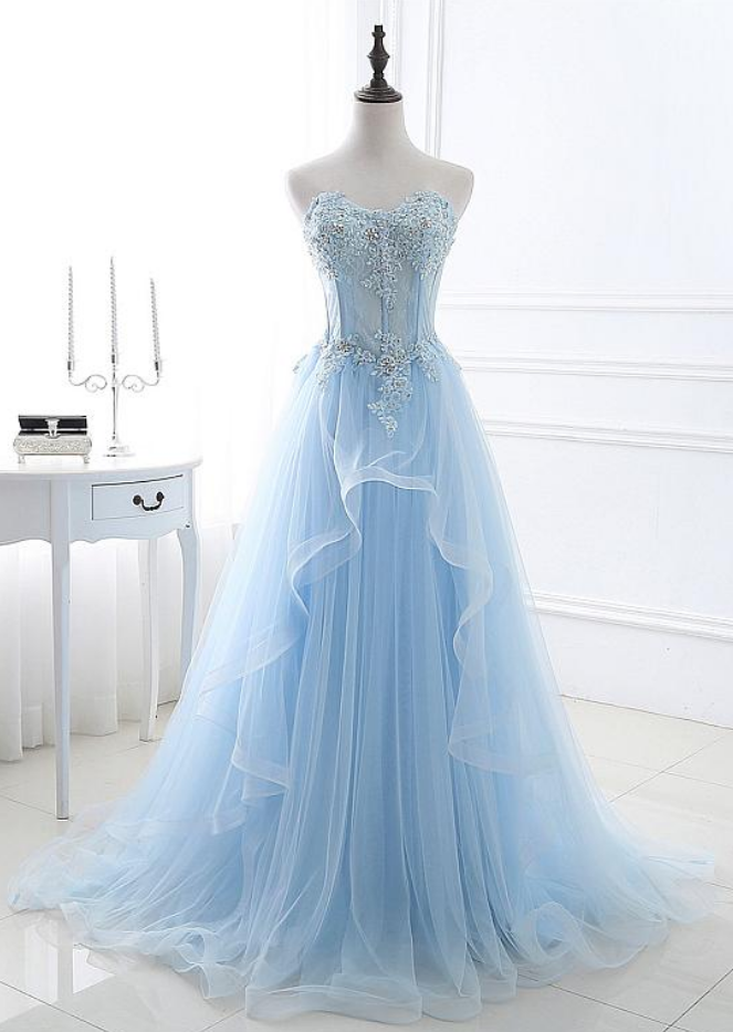 In Stock Eye-catching Tulle Sweetheart Neckline A-line Prom Dresses With Lace Appliques & Beadings