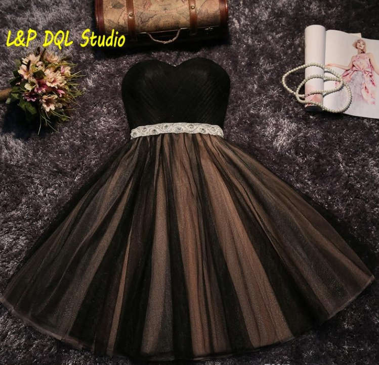 Sexy Black Prom Dresses Ball Gown Pleats Tulle Short Prom Dress With Sparkling Sash Lace-up Back Real Pictures