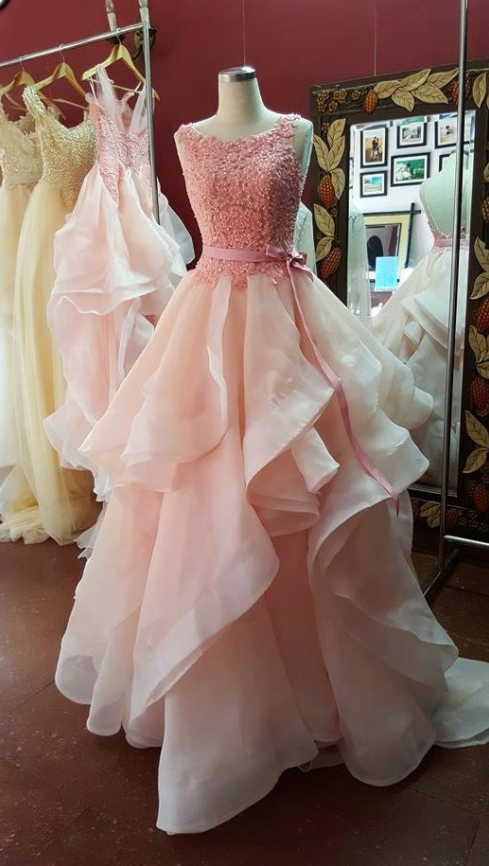 Lace Top Ball Gown Prom Dresses,scoop Neckline Pink Organza Prom Dresses Long With Bow Belt,party Dresses 2017