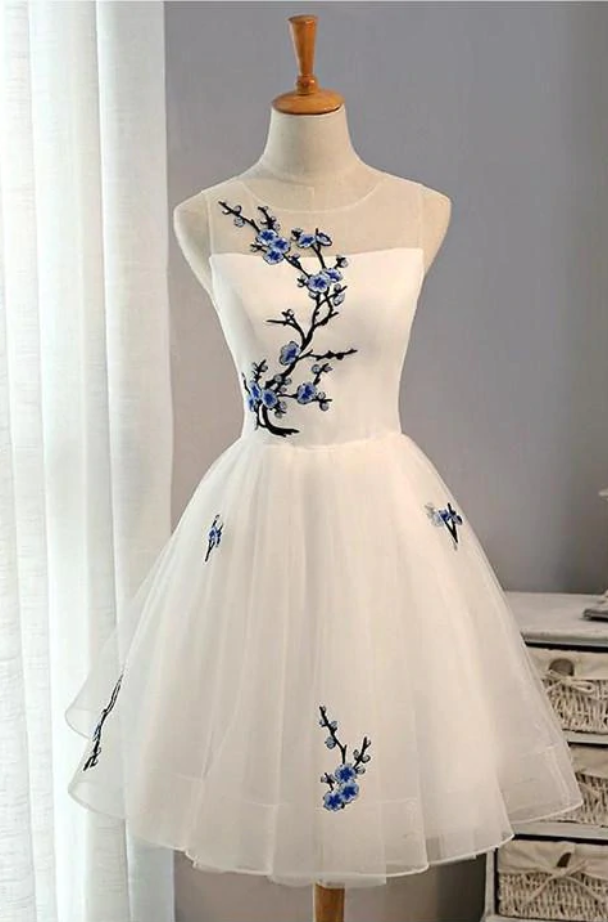 Homecoming Dresses, Embroidery Flowers Sleeveless Short Tulle Homecoming Dress,short Prom Dress