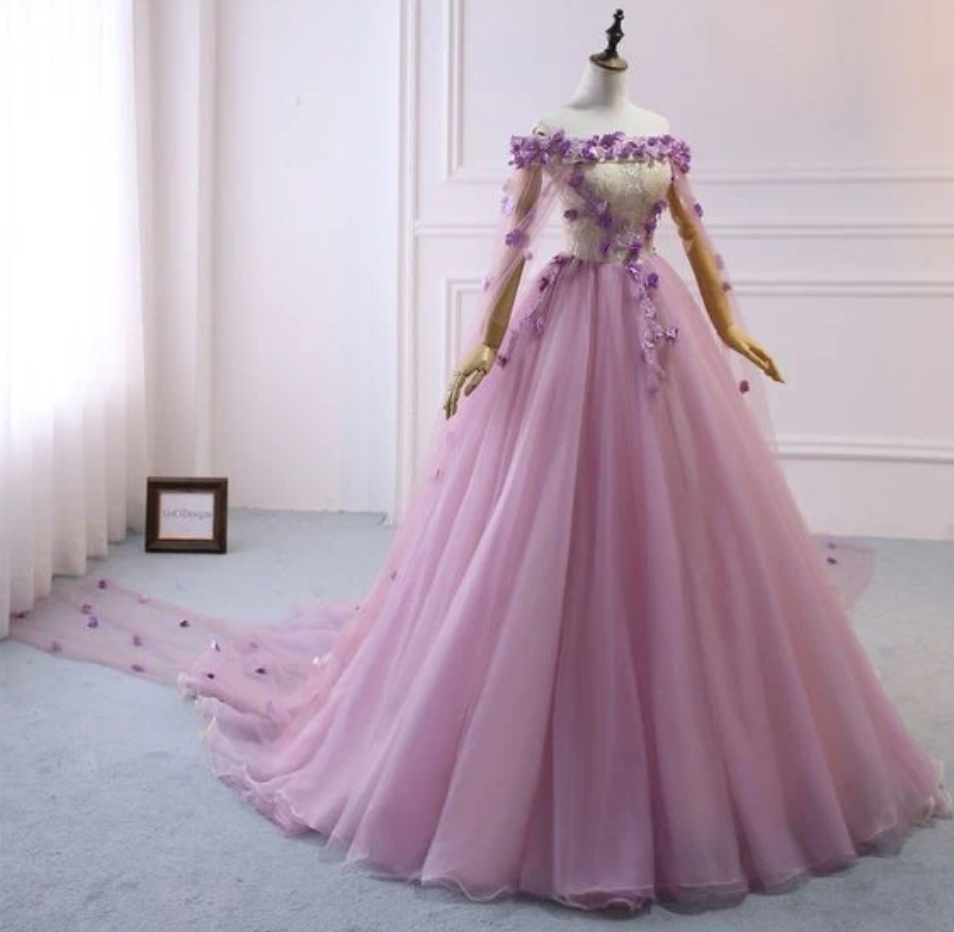 Prom Dresses, Women's Light Purple Prom Dresses Long Gowns Dignified Atmosphere Tulle Banquet Gowns Dreamy Wedding Dresses