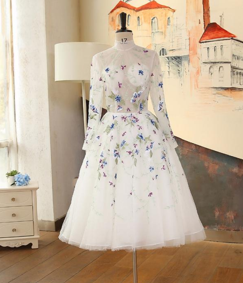 Homecoming Dresses,chic Lace Applique Long Sleeve Homecoming Dresses White Chiffon Short Prom Dresses