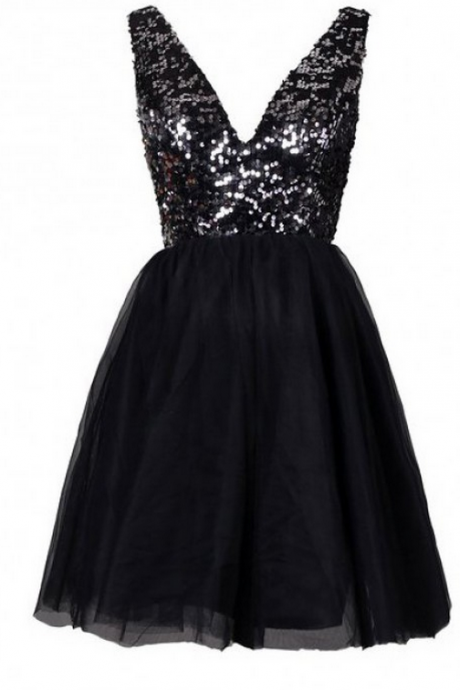 Sleeveless Black Homecoming Dresses A Lines Sequined Short V-neck Scoop Hollow A Lines