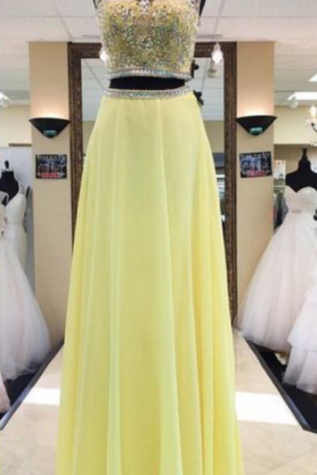 A light yellow two-piece chiffon gown, evening dress.