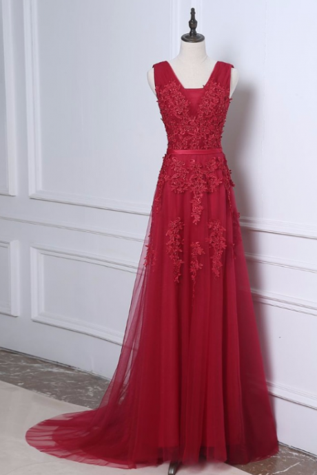Wedding Dress Appliques Red Wine Party Pearl Long Wedding Dress Party A Beautiful Dress Democratic Court Is Burning An Evening Dress In The Open