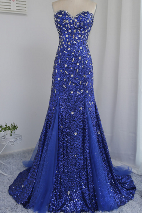 The wedding dress sampled the mermaid evening dress in the royal blue long gown of the Squins evening gown