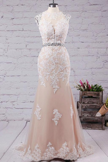 Romantic Tulle Jewel Neckline Sheath / Column Prom Dresses With Lace Appliques & Beadings