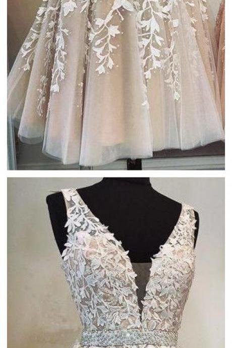 Stylish Dress V Neck Champagne Tulle Short Homecoming Dress Appliques Prom Dress