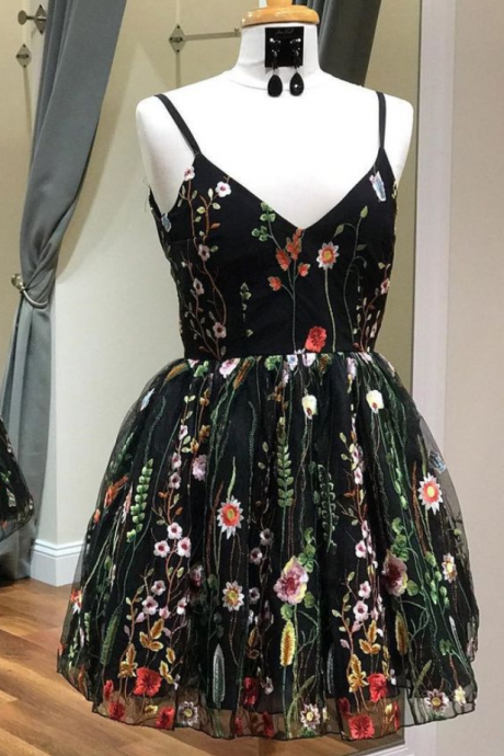 Spaghetti-straps Black Short Homecoming Dress With Floral Embroidery