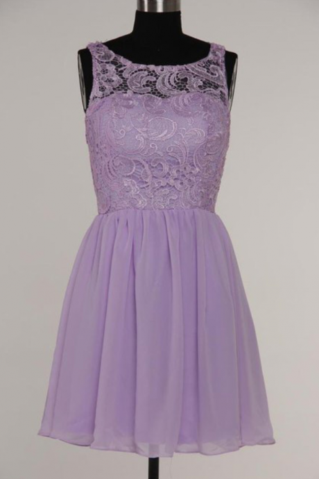 Simple A-line Scoop Knee-length Bridesmaid/prom/homecoming Dress With Lace