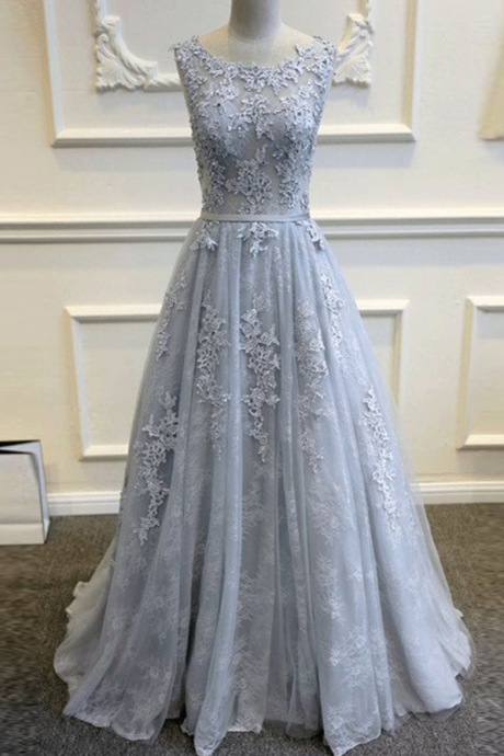 Stunning A-line Scoop Sleeveless Open Back Appliques Long Prom Dress