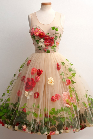 A-line Scoop Knee-length Open Back Champagne Tulle Homecoming Dress With Red Flowers
