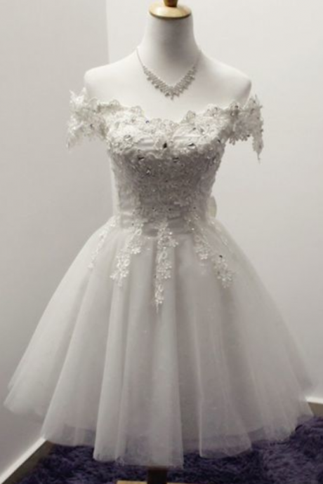 A-Line Round Neck Short ivory Tulle Homecoming Dress with Appliques